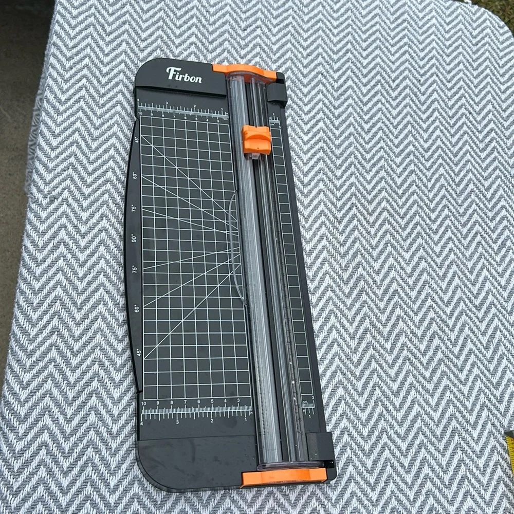 Exactl cutting board